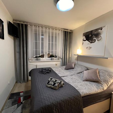 Apartament Orange Piastowska オストルダ エクステリア 写真