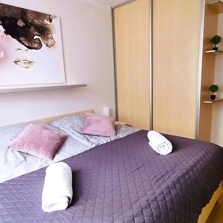 Apartament Orange Piastowska オストルダ エクステリア 写真